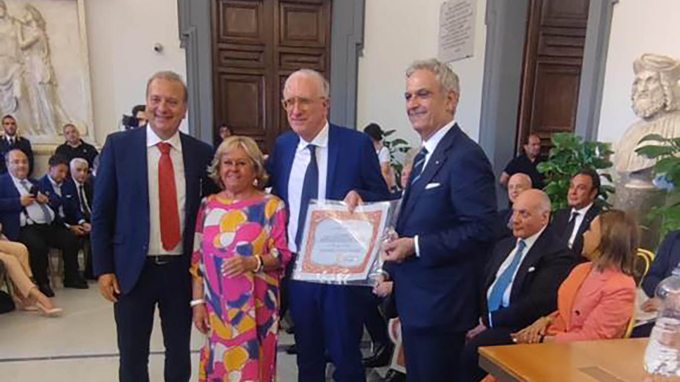 Medaglia d’oro Calabria 2023 ad Amedeo Lucente: la cerimonia di consegna celebrata in Campidoglio